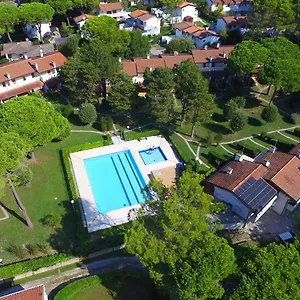 Villaggio Club Dei Pini Villa Bibione